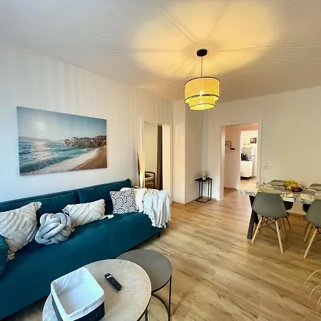 Downtown By Ninja Spaces - Kingsize-bett, Kueche, Netflix, Terrasse Apartment *