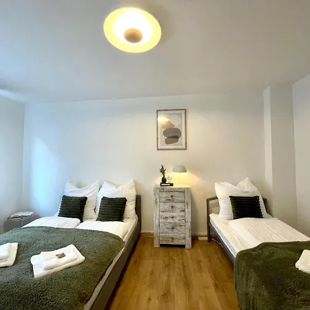 Apartment Downtown By Ninja Spaces - Kingsize-bett, Kueche, Netflix, Terrasse