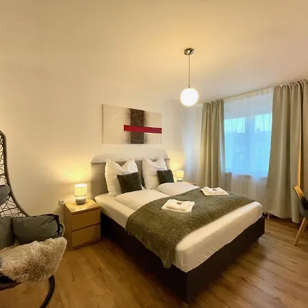 Downtown By Ninja Spaces - Kingsize-bett, Kueche, Netflix, Terrasse Apartment