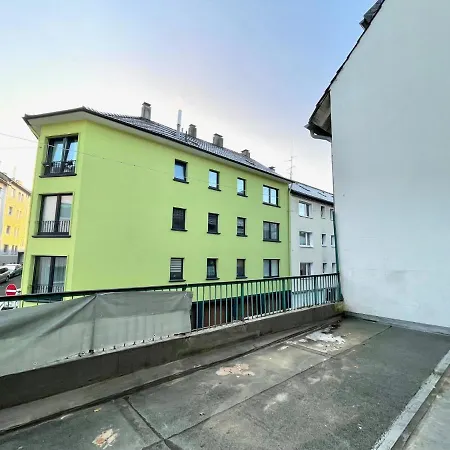 Downtown By Ninja Spaces - Kingsize-bett, Kueche, Netflix, Terrasse شقة *