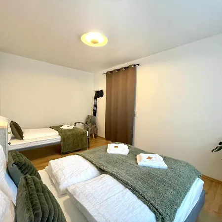 Downtown By Ninja Spaces - Kingsize-bett, Kueche, Netflix, Terrasse Apartment *